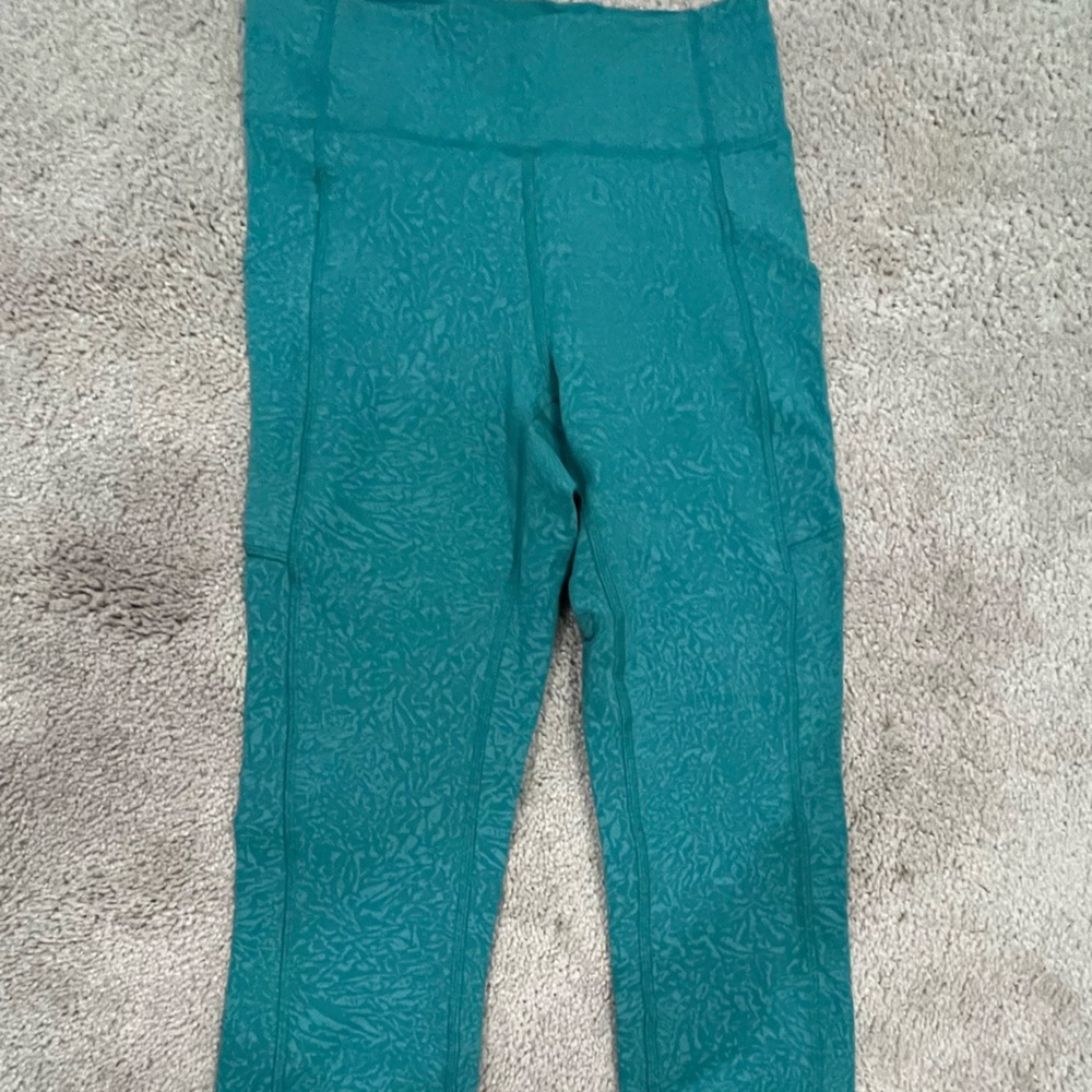 Lululemon invigorate 23” leggings